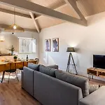 Feel Discovery Homes In Douro