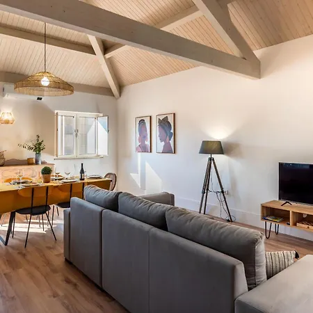 Feel Discovery Homes In Douro